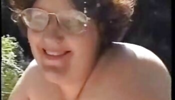 زوجة ناضجة خبطت والوجه أمام الزوج فيلم سكس ليلي علوي